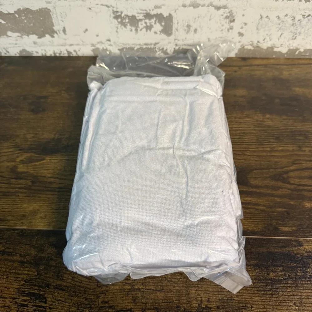 NEW - Waterproof Twin Mattress Protector - 39x75